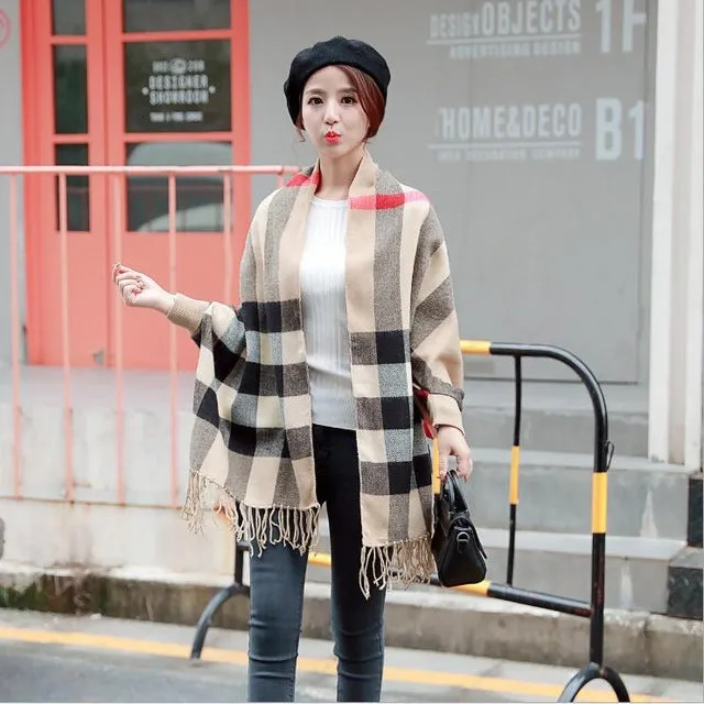 2017 brand designer Women Autumn and Winter Poncho Loose Tassel Scarf Bat Sleeve Knit Shawl Fringed Shawl Cape Cloak Female Coat