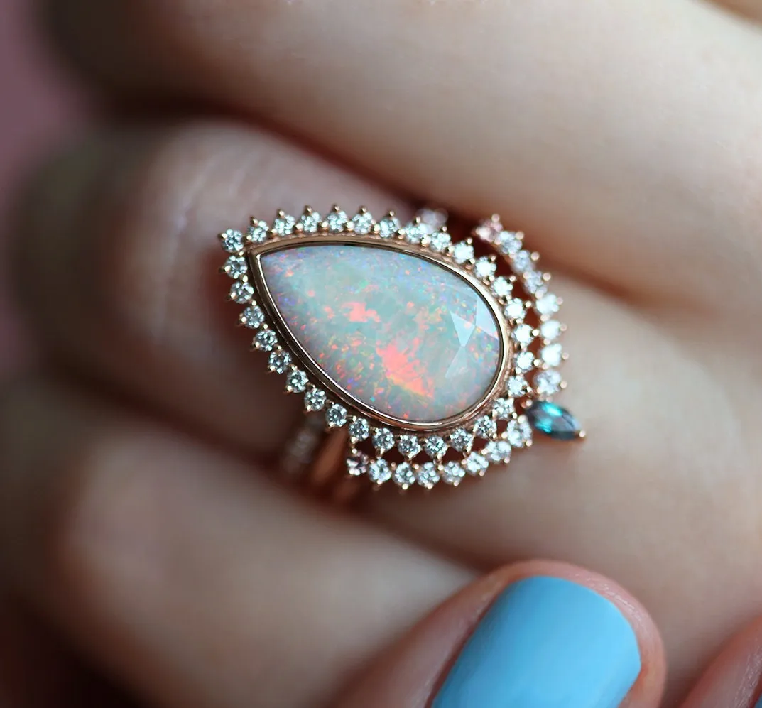 Beatriz Opal Ring Set