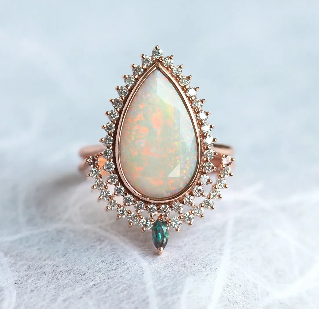 Beatriz Opal Ring Set