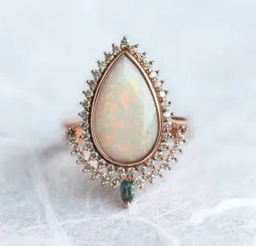 Beatriz Opal Ring Set