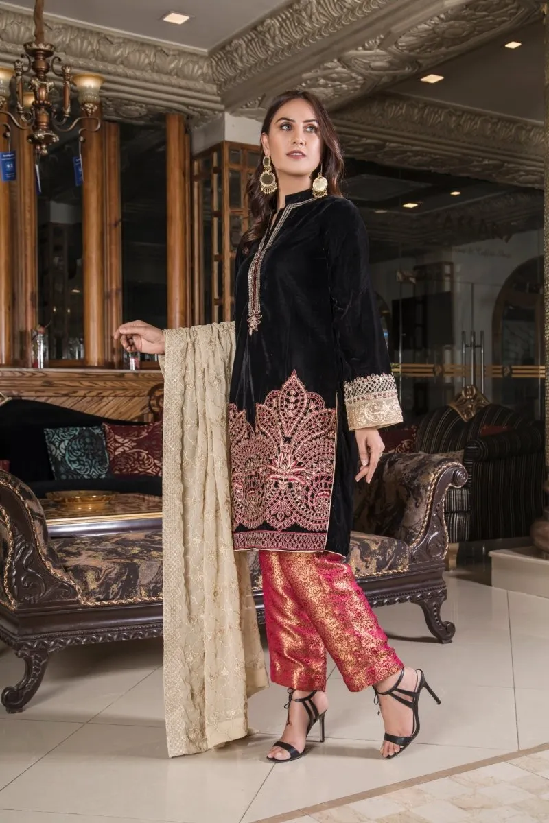 Mihrimah Embroidered Velvet 3 Piece Suit MIH06