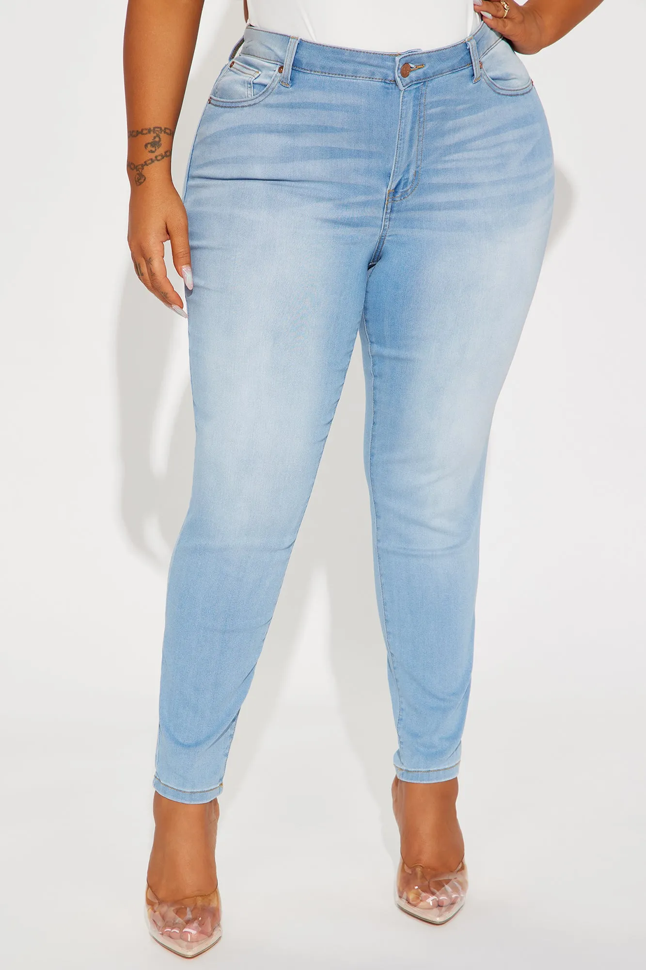 No Equivalent Stretch Skinny Jeans - Light Wash