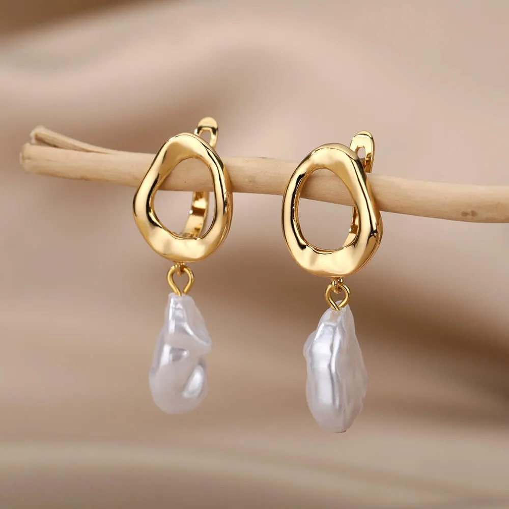 Pearl Drop Earring