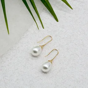 Pearly Gold Earrings