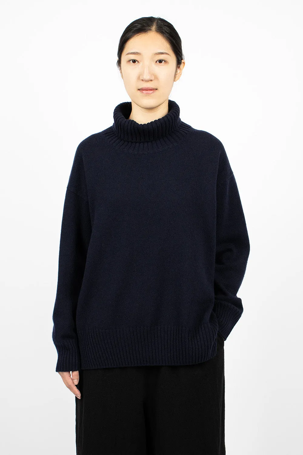 Side Slit Pullover Turtleneck Navy