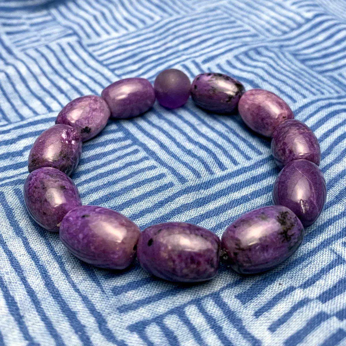 Sugilite Barrel Stretch Bracelet