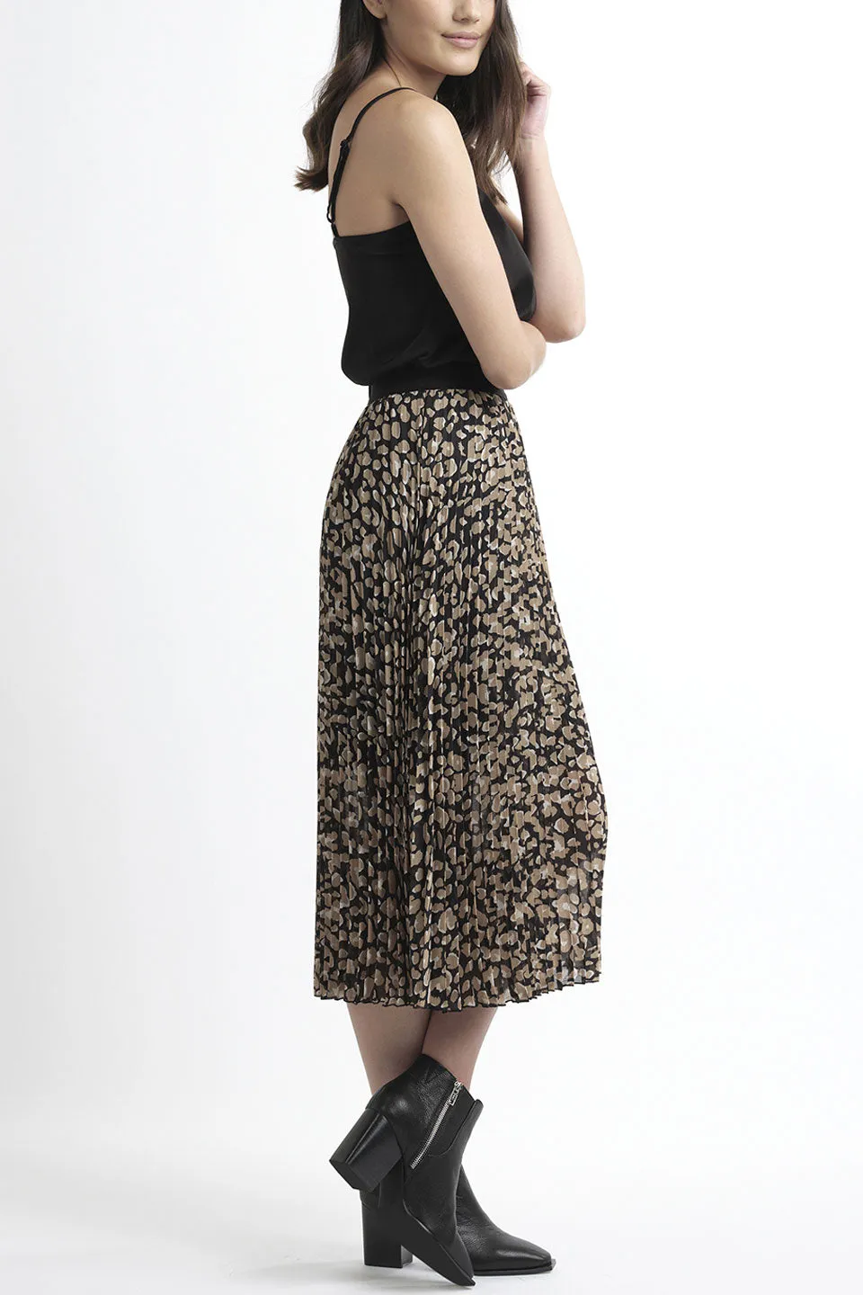 Sunray Black Flintstone Pleated Skirt