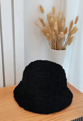 Teddy Bucket Hat-Black