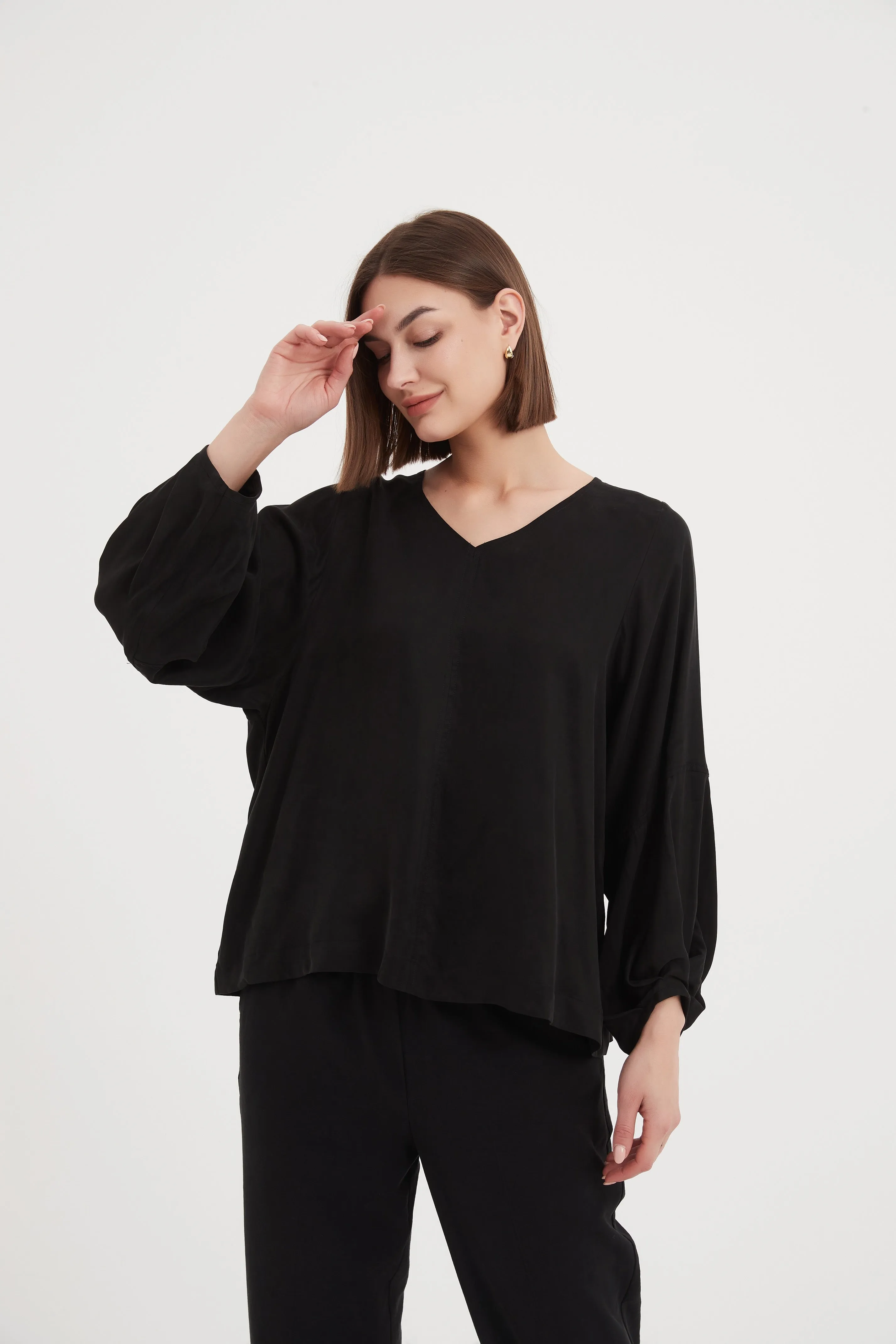 Tirelli - V Neck Bishop Long Sleeve Top - Black