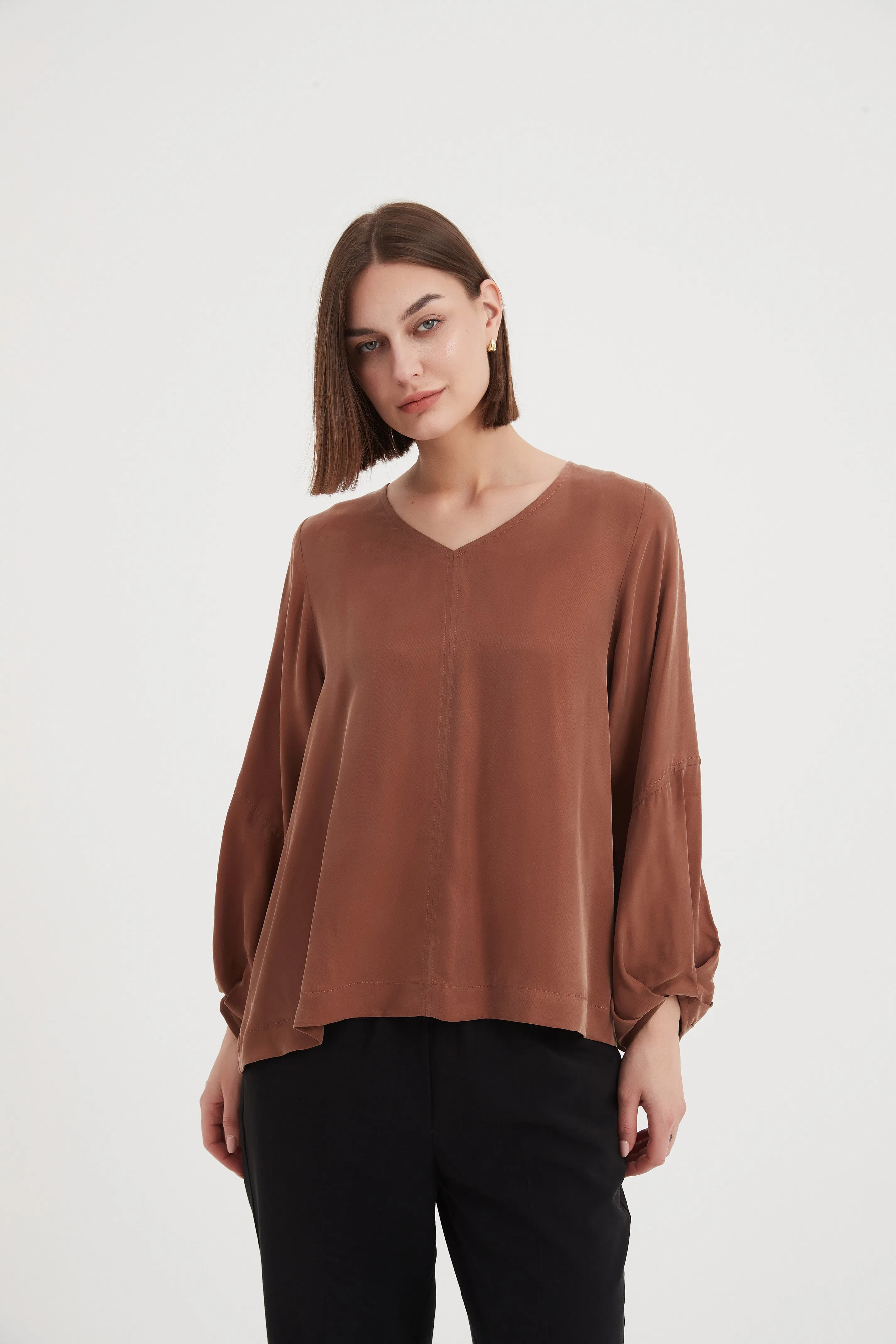 Tirelli - V Neck Bishop Long Sleeve Top - Mocha